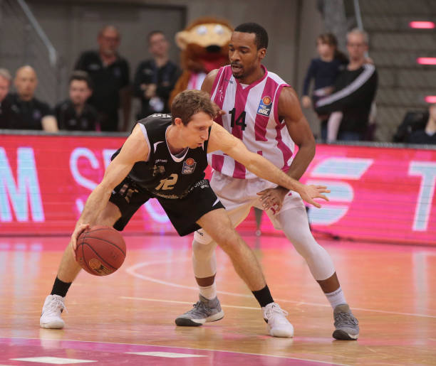 对超级巨星 对超级巨星