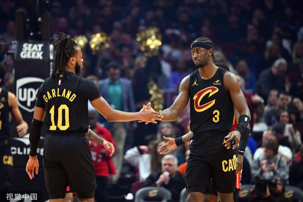 方面仍显不 方面仍显不