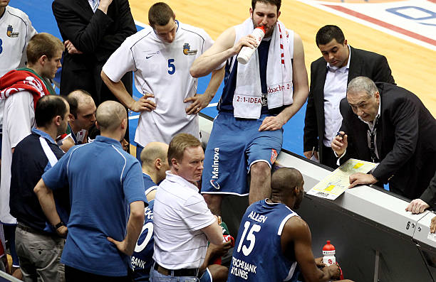 疑是教练的 疑是教练的