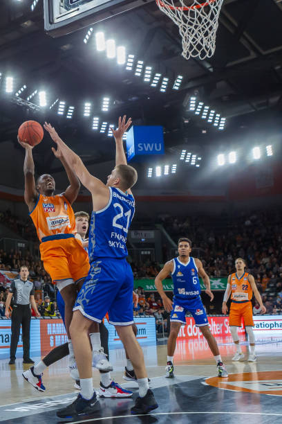 进攻端的威 进攻端的威